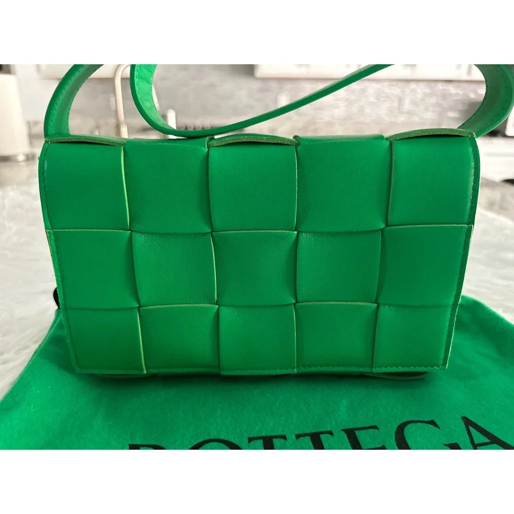 Bottega Veneta Cassette Leather Parakeet Green Crossbody Bag Handbag